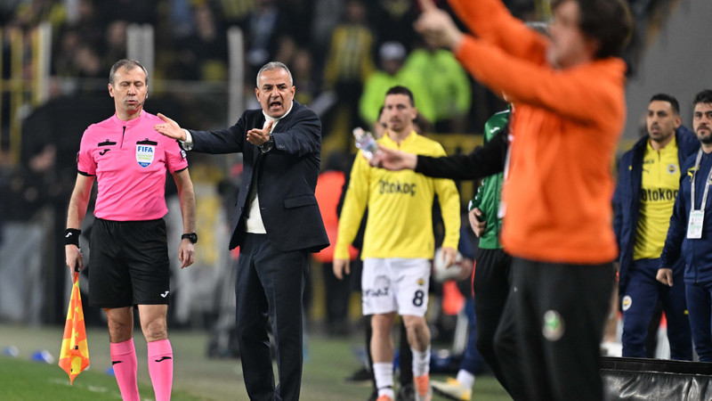 Fenerbahçe'de Alanyaspor'a kaybedilen puan sonrası İsmail Kartal taraftardan özür diledi