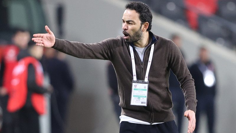 Beşiktaş'ı 2-0 mağlup eden Gaziantep FK'nin teknik direktörü Selçuk İnan: Bu şehir ligde kalmayı hak ediyor