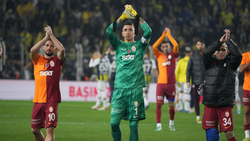 SON DAKİKA | Galatasaray'da Fernando Muslera düğümü çözüldü! Anlaşma sağlandı...