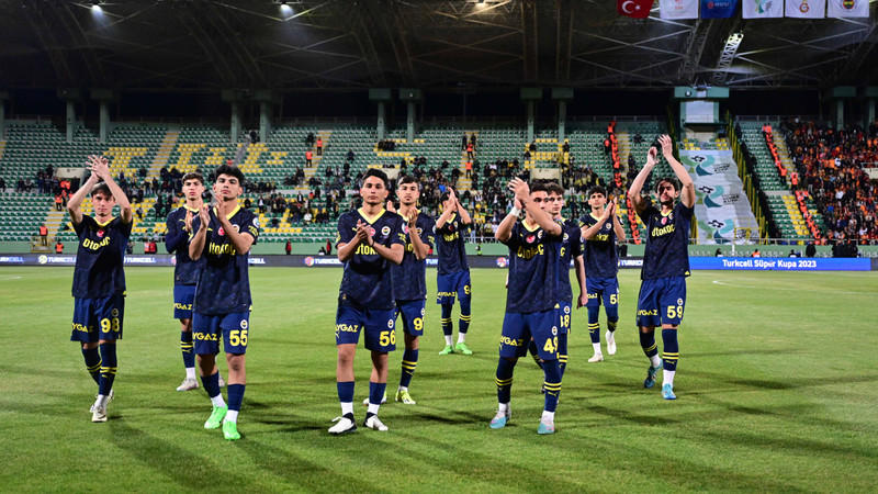 Fenerbahçe'de Ali Koç'tan U19 takımına: Tarih sizleri de yazacak