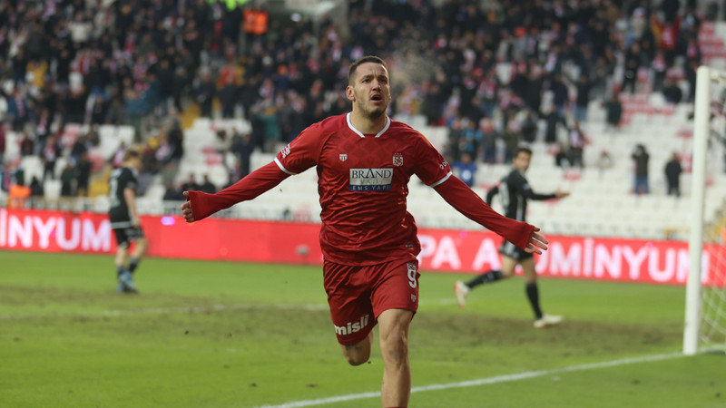 Eyüpspor Sivasspor'un golcüsünün peşinde!