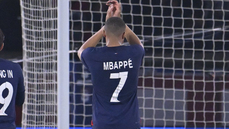 Mbappe PSG formasıyla son golünü attı!