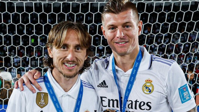 Taraftarların dediği oldu! Modric ve Kroos'la 1 yıllık sözleşme