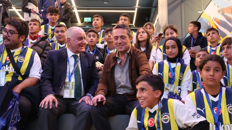 Fenerbahçe, depremzede öğrencileri misafir etti