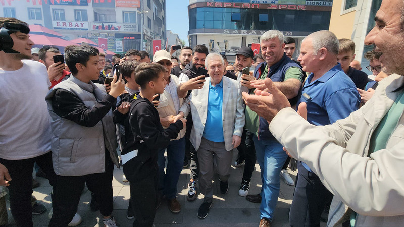 Yalova ve Bursa'da Aziz Yıldırım'a büyük sevgi