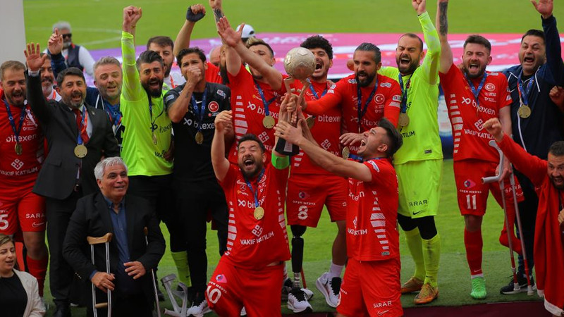 Ampute Futbol Avrupa Şampiyonası'nda zafer Türkiye'nin!