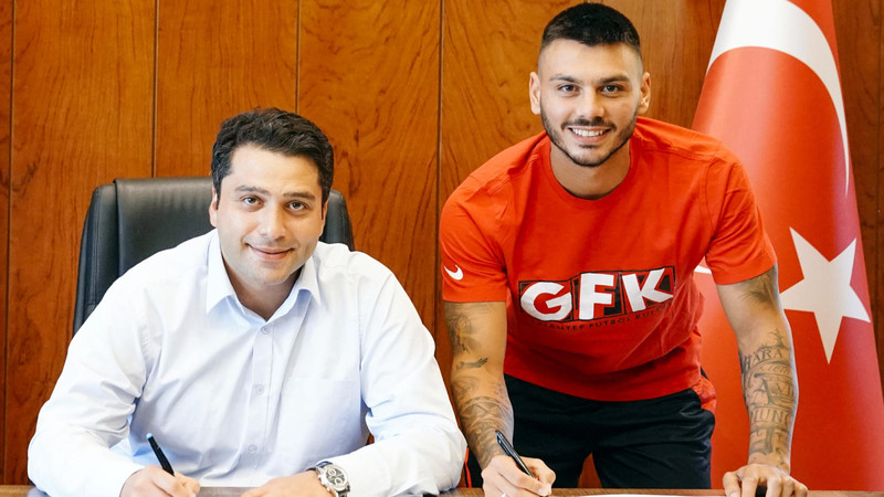 Gaziantep FK Eren Erdoğan'la 2+1 yıllık sözleşme yaptı