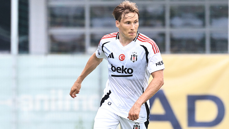 Beşiktaş'ın sağ beki Jonas Svensson: Taraftara kendimizi affettireceğiz