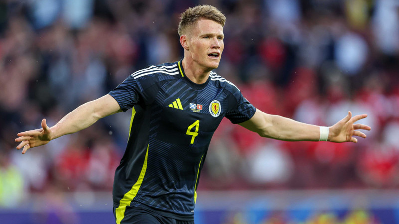 Galatasaray'ın gündeminde yer alan Scott McTominay, Tottenham'a transfer oluyor