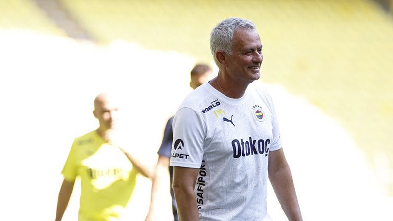 Jose Mourinho'dan Lille maçı için sürpriz orta saha kararı!