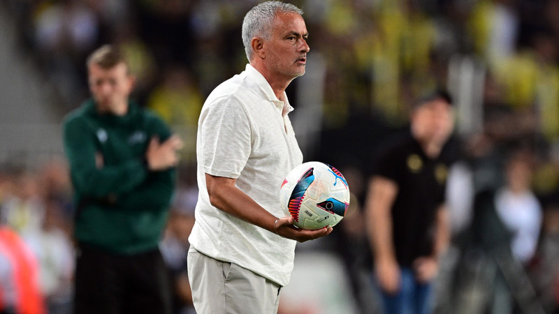 İsmail Kartal döneminde 57 maçın 56'sında oynamıştı! Mourinho'nun da vazgeçilmezi