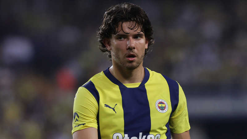 Ferdi Kadıoğlu, Brighton'a transfer olmayı kabul etti! Fenerbahçe'nin kararını bekliyor