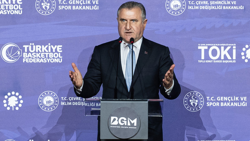 Gençlik ve Spor Bakanı Osman Aşkın Bak: Sporla dünyaya seslenme vaktimiz geldi