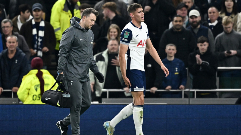 Tottenham Teknik Direktörü Ange Postecoglou açıkladı! Micky van de Ven Galatasaray maçında oynamayacak