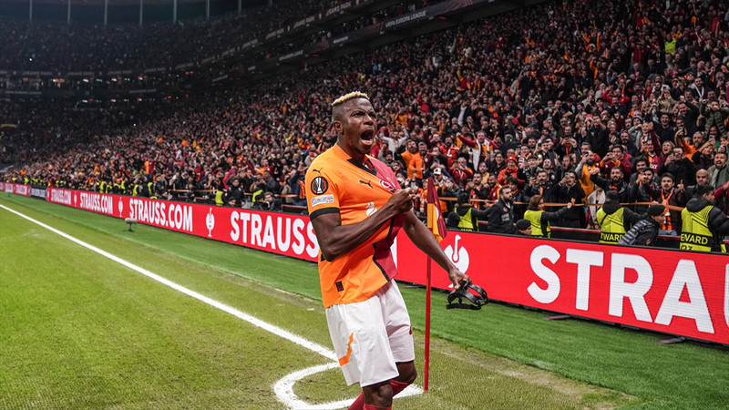 Victor Osimhen’den Tottenham ağlarına 2 gol