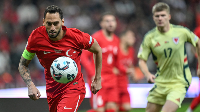 Hakan Çalhanoğlu'ndan sakatlık açıklaması: Risk almak istemedim