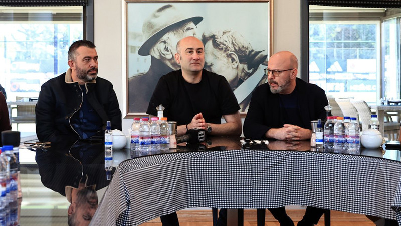 Hüseyin Yücel'den futbolculara güvence: Maddi konularla ilgili endişeniz olmasın