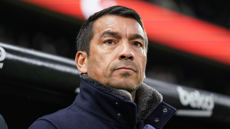 Giovanni van Bronckhorst'tan veda: Beşiktaş'tan ayrılmak beni üzüyor