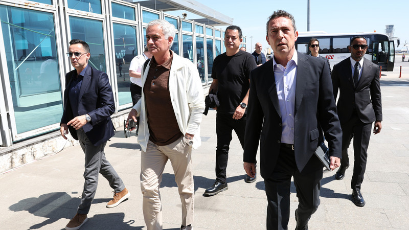 Ali Koç bombayı Jose Mourinho'nun kucağına attı: Biz üstümüze düşeni yaptık