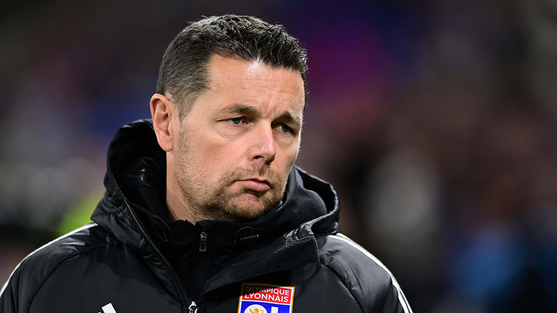 Olimpik Lyon'da Pierre Sage dönemi sona erdi