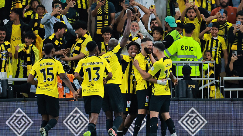 Al-Ittihad, Al-Hilal'i dağıttı: 4-1