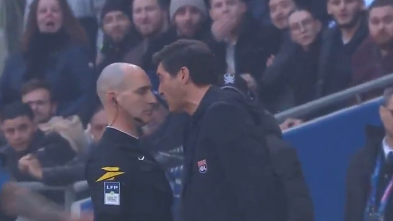 Hakem tepkisine tarihi ceza! 9 ay futboldan men edildi