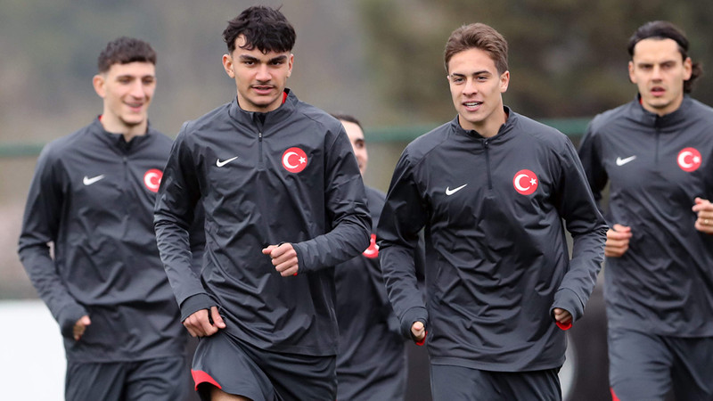 Kenan Yıldız ile Can Uzun, genç futbolcular listesinde ilk 10'da