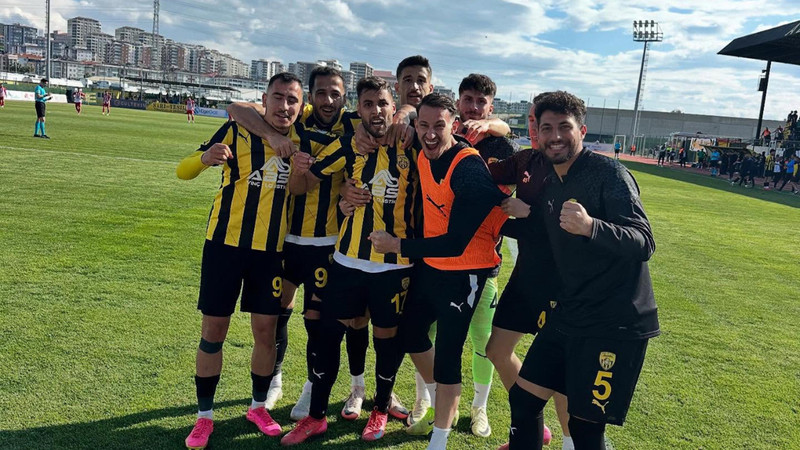 Ayvalıkgücü Belediyespor ve Aliağa Futbol şampiyonluk için amansız yarışta!