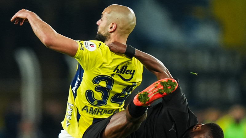 Sofyan Amrabat, Gabriel Sara'yı geçti!