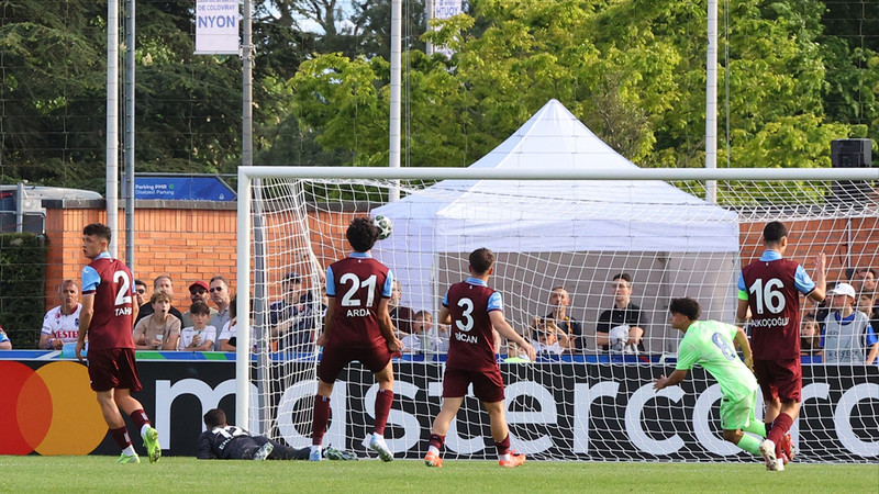 MAÇ ÖZETİ | Trabzonspor U19, UEFA Gençlik Ligi'nde 2. oldu