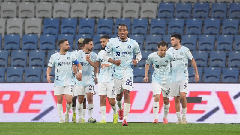 Küme düşmesi kesinleşen Adana Demirspor, son hafta öncesi artıya geçti