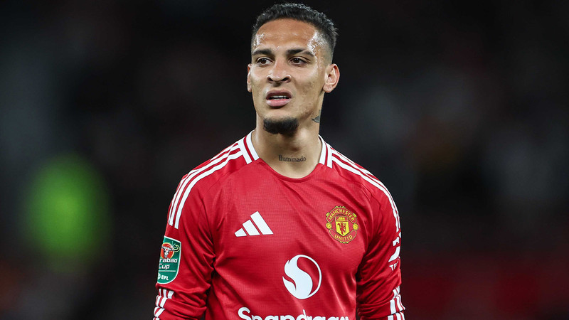 Real Betis Antony'nin bonservisini ManU'dan almak istiyor