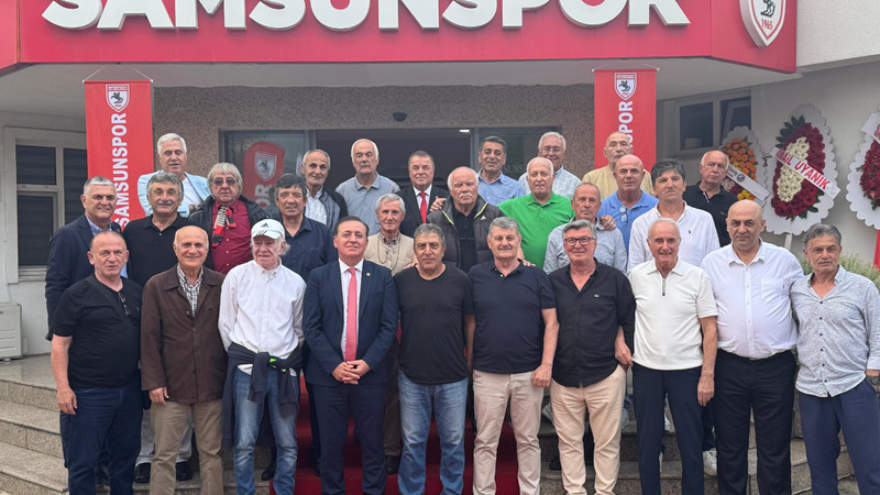 Samsunspor, 60’ıncı yıl kutlamalarında eski futbolcu ve yöneticileri ağırladı