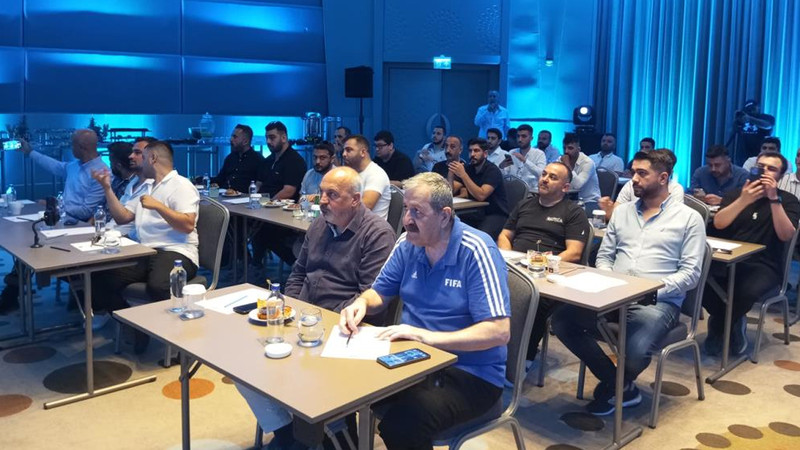Şimşekler Grubu "Yaşasın Demirspor" kampanyası başlattı