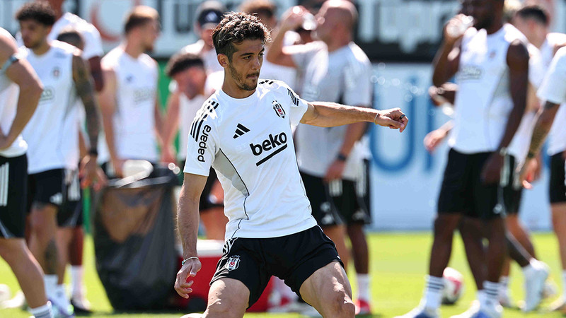 Beşiktaş, Tayfur Bingöl'ün Kocaelispor'a transfer olduğunu açıkladı