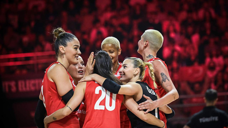 Filenin Sultanları, Dünya Şampiyonası ilk maçında İspanya'yı 3-0 mağlup etti