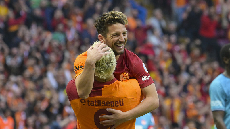 Dries Mertens, 38 yaşında futbolu bıraktı: Yeni bir meydan okumanın zamanı geldi