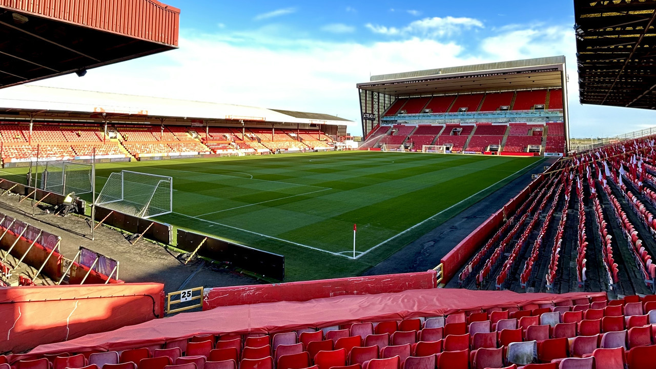 Aberdeen FC maçlarına ev sahipliği yapan Pittodrie Park Stadyumu