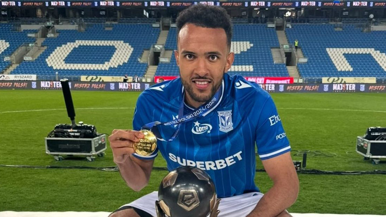 Trabzonspor, İsveçli stoper Alex Douglas'ı gündemine aldı