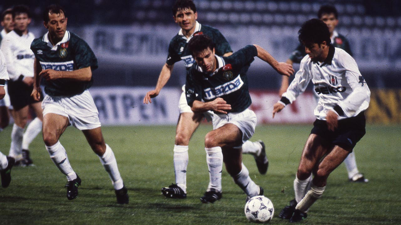 Kocaelispor'un altın yıllarını yaşadığı 1990'lardan bir fotoğraf
