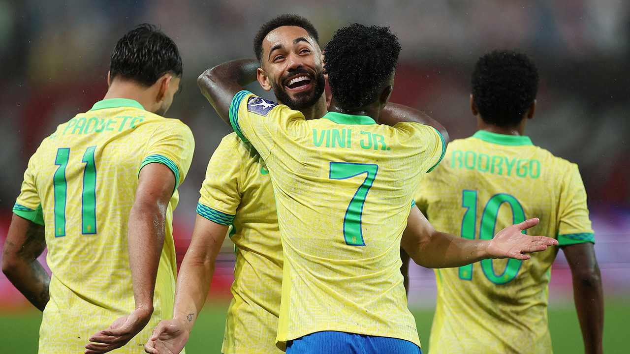 Matheus Cunha Brezilya Milli Takımı formasıyla.